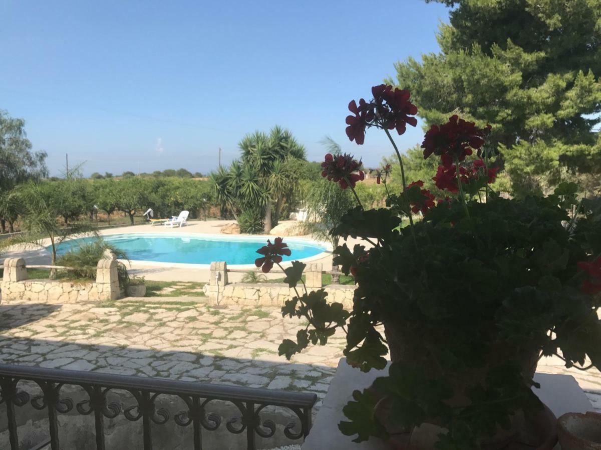 Villa Rosa - Ai Piedi Dell'Etna Brucoli Bagian luar foto